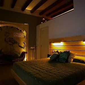 Myo Charming House , Cagliari Italië